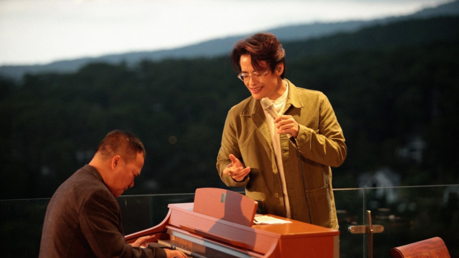 Ca sĩ, doanh nhân Hà Anh Tuấn: Ông hoàng “hút vé” của showbiz Việt,  người đứng sau công ty làm nhạc cho giải thưởng VinFuture, được đại gia Masterise, Trung Nguyên tín nhiệm - Ảnh 3.