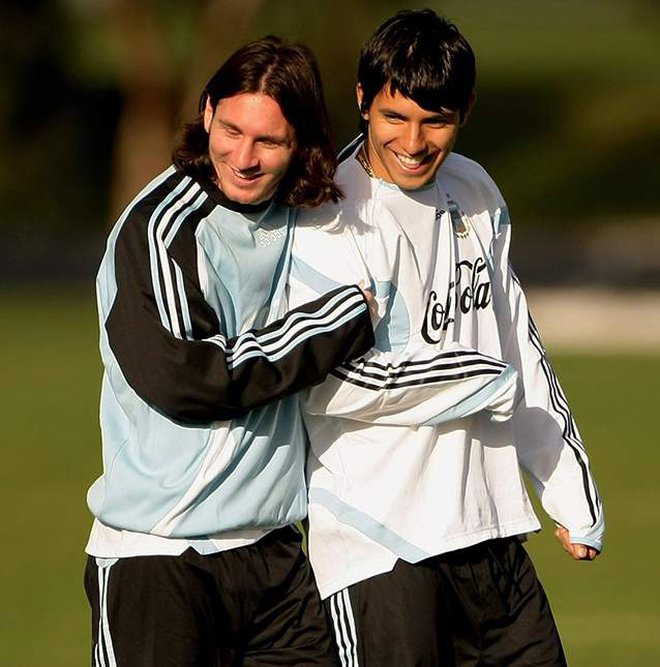 Messi and Aguero's admirable friendship: Meeting since childhood, experiencing tragedy and glory together after nearly two decades of working side by side - Photo 3.