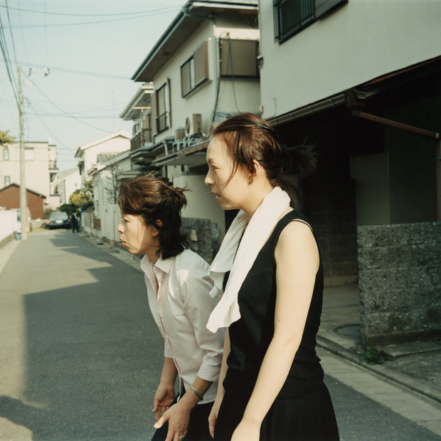 Nữ nhiếp ảnh gia đi khắp Nhật Bản ghi lại lát cắt cuộc sống suốt 25 năm và phong cách thích là chụp, khỏi cần nhìn, để vô thức dẫn lối! - Ảnh 2.
