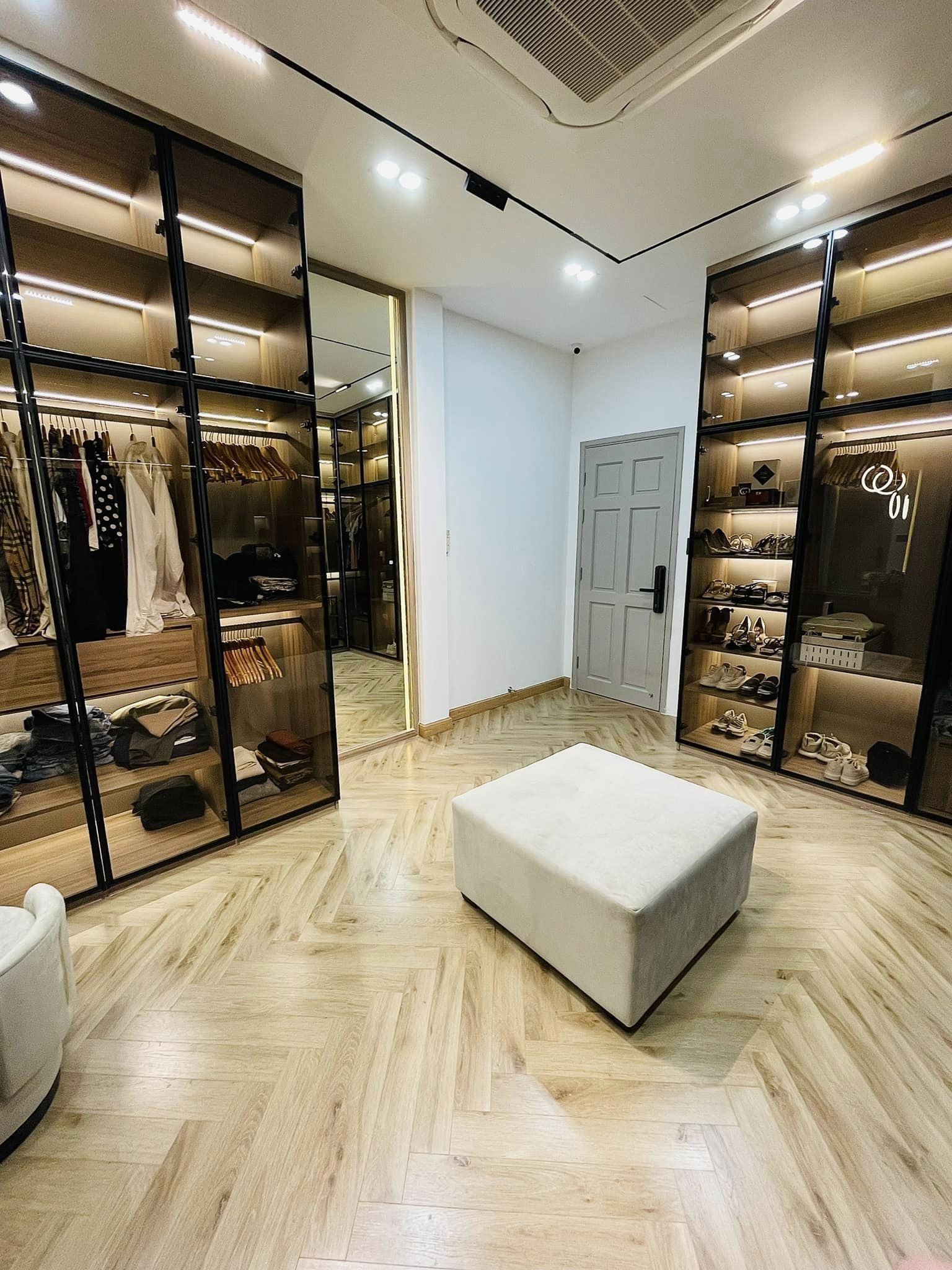 Khởi nghiệp với 130 triệu đồng, vợ chồng trẻ mua được nhà khủng sau 7 năm nhờ tiết kiệm và đầu tư BĐS: Tổng chi phí sau cải tạo gần 9 tỷ, đẹp mỹ mãn với gia chủ 9X - Ảnh 8.