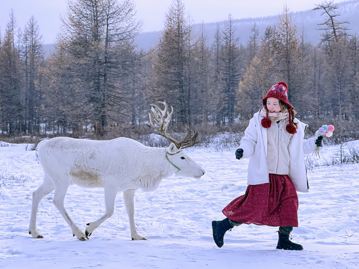 Trải nghiệm khó quên của cô gái Việt du ngoạn đến vùng đất lạnh âm 41 độ C: Tóc và kính đóng băng, sống thử đời du mục - Ảnh 1.