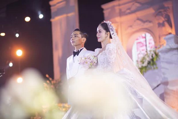 Phan Hiển khóc trong lễ cưới: Tôi từng rất sợ khi đến với Khánh Thi, sợ nhất mời đám cưới không ai đi - Ảnh 4.