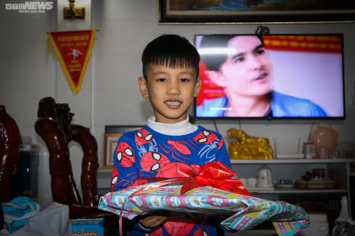 Dịch vụ ông già Noel vào mùa hốt bạc - Ảnh 14.