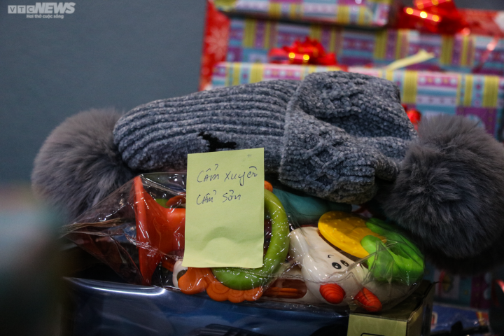 Dịch vụ ông già Noel vào mùa hốt bạc - Ảnh 12.