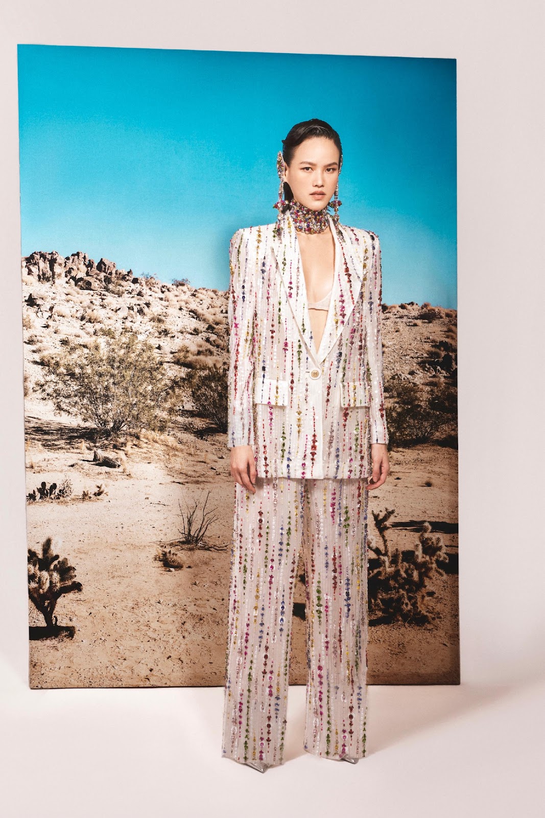 Sau thành công trên báo Mỹ, Công Trí tiếp tục truyền tình yêu cho hình tượng duy mỹ của phụ nữ Việt - Ảnh 12. Sau thành công trên báo Mỹ, Công Trí tiếp tục truyền tình yêu cho hình tượng duy mỹ của phụ nữ Việt - Ảnh 12.