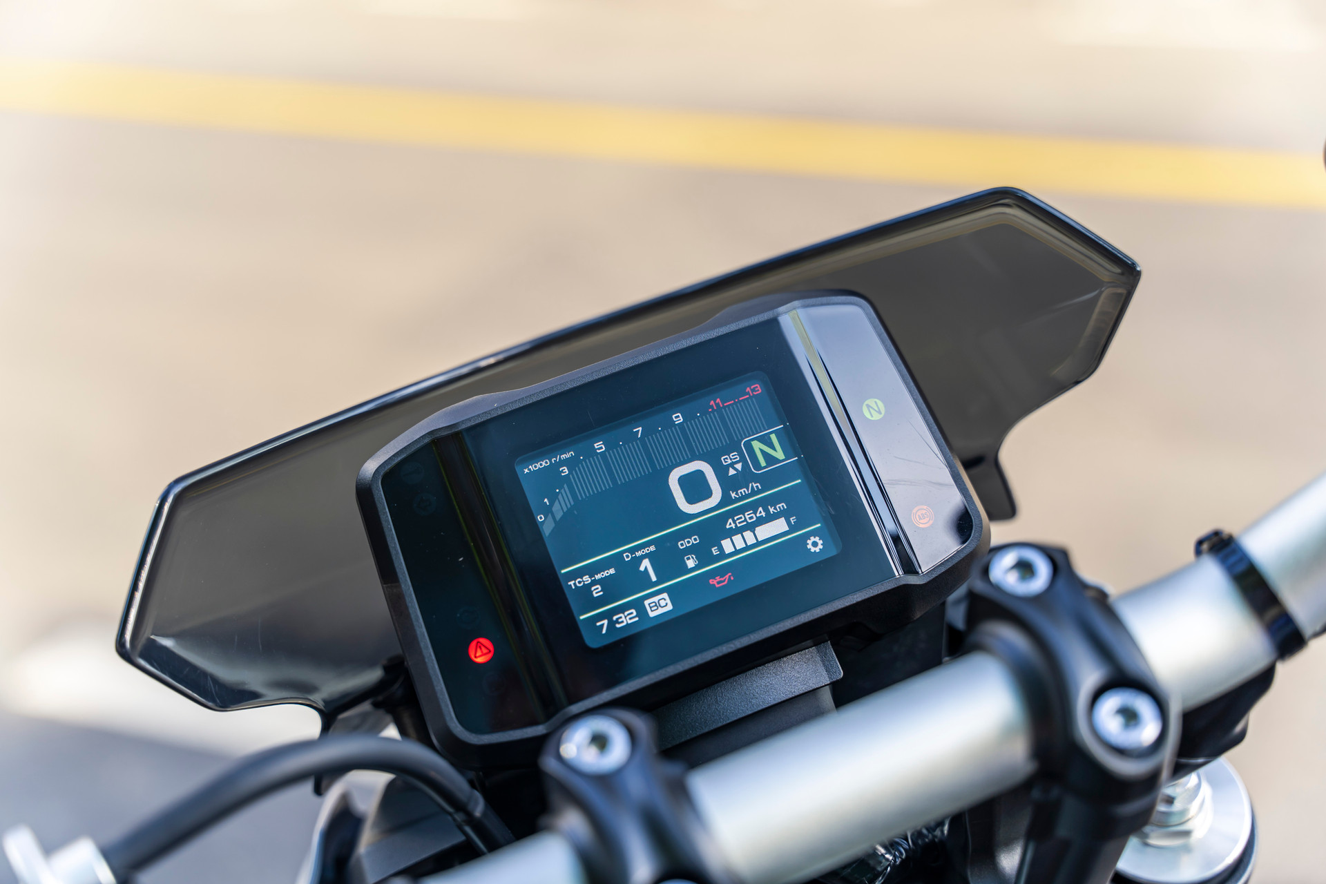 Chi tiết Yamaha MT-09 2022: Phượt thủ đường phố trở lại - Ảnh 4.