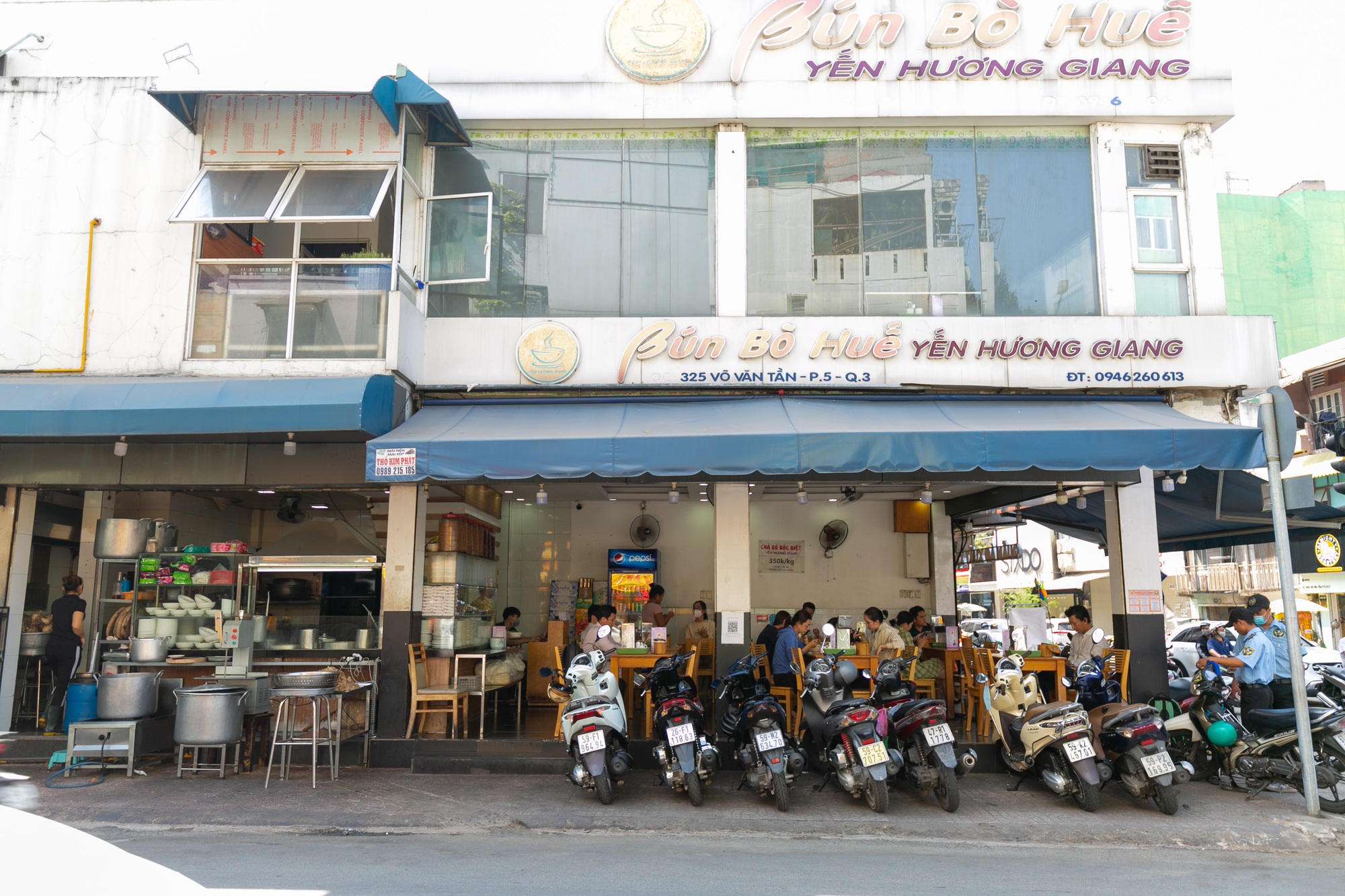 BÚN BÒ HUẾ THƠM NGON NỔI TIẾNG TẠI NGUYỄN THƯỢNG HIỀN