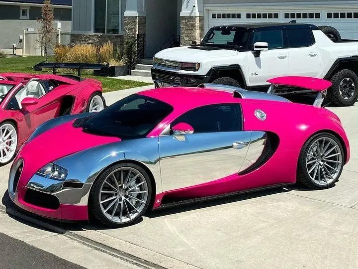 Từng vô gia cư và sống qua ngày nhờ bánh mì, chàng trai giờ có khối tài sản hơn 3 triệu USD, sở hữu bộ sưu tập xe Lamborghini, Rolls-Royce ai cũng mơ ước - Ảnh 5. Từng vô gia cư và sống qua ngày nhờ bánh mì, chàng trai giờ có khối tài sản hơn 3 triệu USD, sở hữu bộ sưu tập xe Lamborghini, Rolls-Royce ai cũng mơ ước - Ảnh 5.