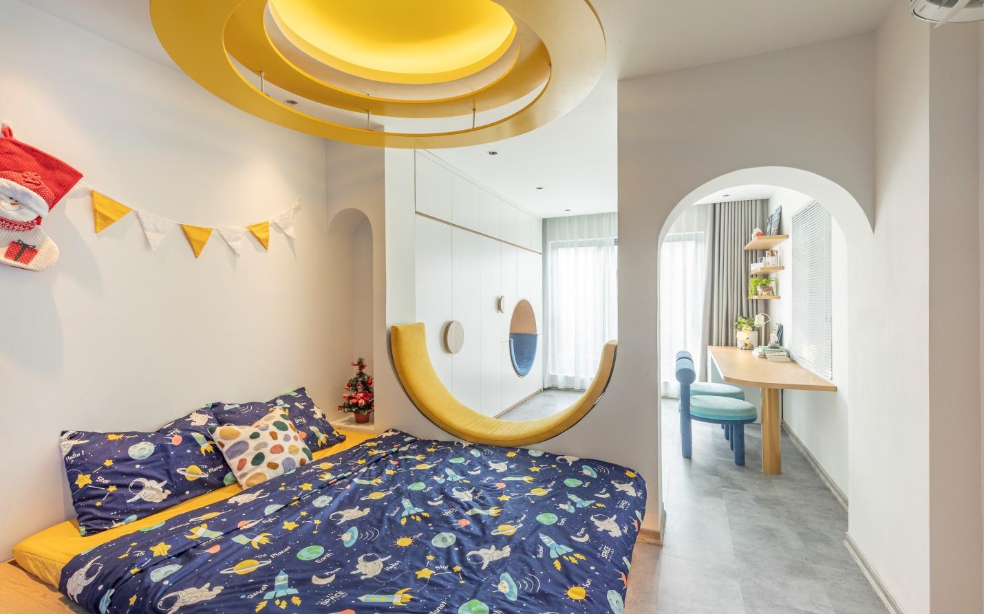 Giải pháp thiết kế phòng ngủ cho bé 8 tuổi nhiều thời gian xa mẹ: Ấm ấp nhưng năng động - Ảnh 8.