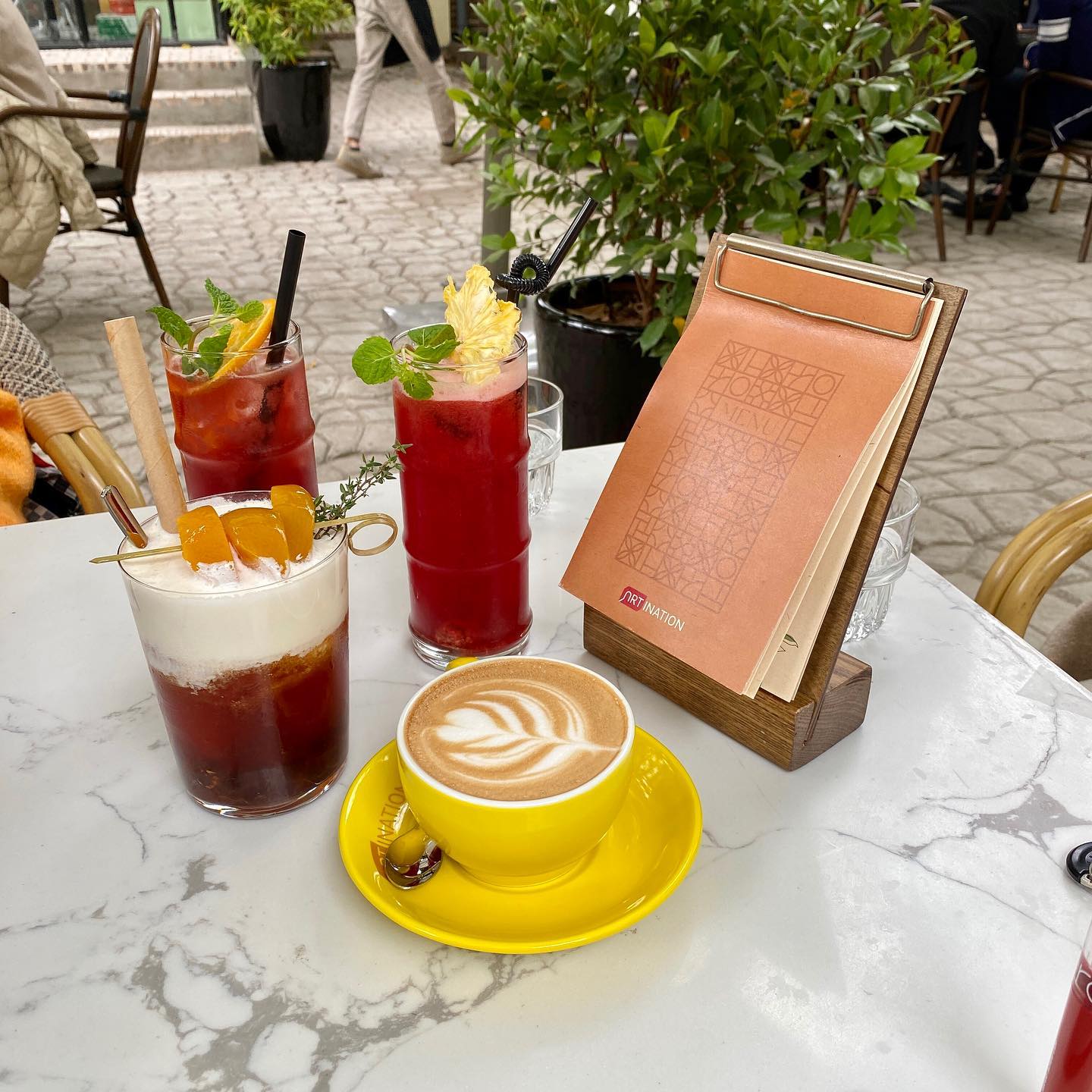 Sống chậm tại 3 quán cà phê yên bình nấp trong các ngôi biệt thự cổ Hà Nội - Ảnh 7.