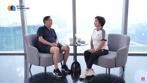 Chủ tịch PNJ Cao Thị Ngọc Dung: “Khi đã đứng trên đỉnh với một tầm nhìn rất rộng, mình phải luôn hướng đến 1 đỉnh mới” - Ảnh 4. Chủ tịch PNJ Cao Thị Ngọc Dung: “Khi đã đứng trên đỉnh với một tầm nhìn rất rộng, mình phải luôn hướng đến 1 đỉnh mới” - Ảnh 4.