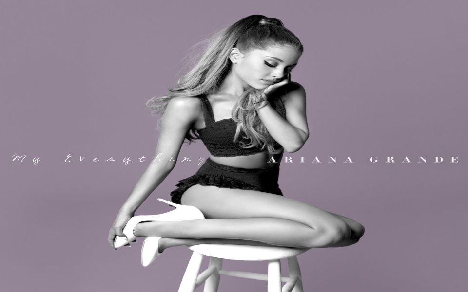 Tuổi 29 rực rỡ của nữ triệu phú Ariana Grande: Nữ hoàng nhạc số thâu tóm các nền tảng mạng xã hội, sở hữu hàng loạt biệt thực chục triệu USD, kết hôn bí mật với doanh nhân BĐS - Ảnh 2. Tuổi 29 rực rỡ của nữ triệu phú Ariana Grande: Nữ hoàng nhạc số thâu tóm các nền tảng mạng xã hội, sở hữu hàng loạt biệt thực chục triệu USD, kết hôn bí mật với doanh nhân BĐS - Ảnh 2.
