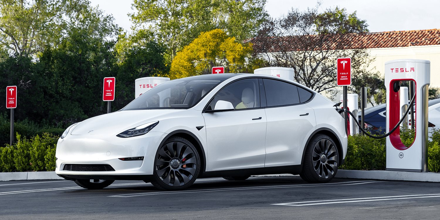 Tesla tiếp tục thống trị thị trường xe điện Mỹ, khoảng cách đang bị các đối thủ thu hẹp dần - Ảnh 1.