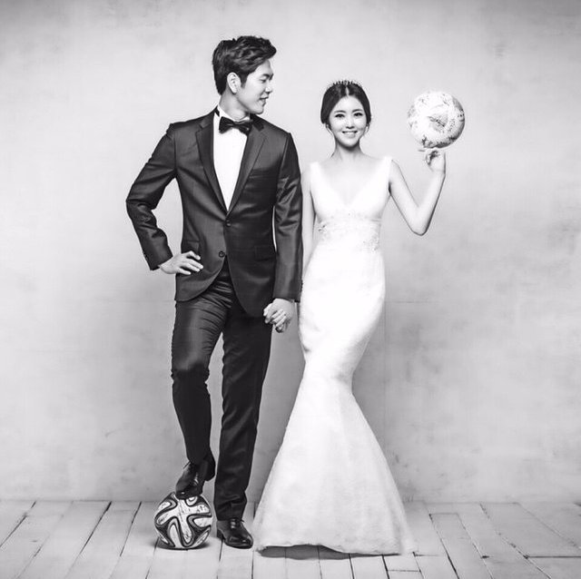 Cầu thủ giúp Hàn Quốc tạo địa chấn World Cup 2022 có hôn nhân đẹp như mơ với nữ tiếp viên hàng không - Ảnh 5.