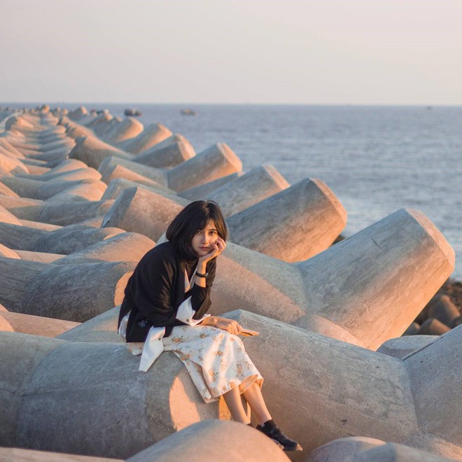 Khi đê chắn sóng trở thành địa điểm hấp dẫn, được các tín đồ du lịch yêu thích - Ảnh 6.