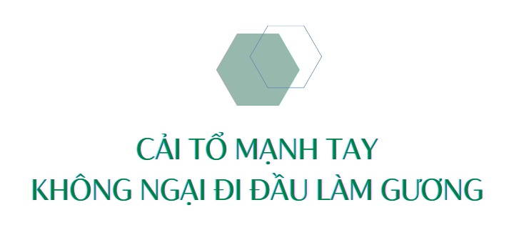 “Làm nhân viên hạnh phúc, vật chất đủ đầy”: Triết lý giúp doanh nhân vực dậy công ty phá sản ở tuổi 77, trở thành tỷ phú nổi danh - Ảnh 3.