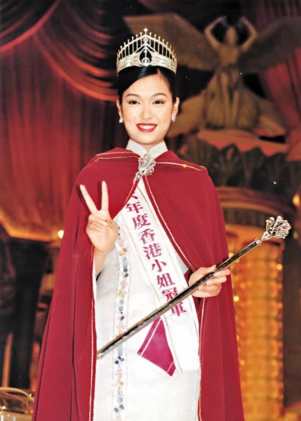 Cuộc sống của dàn Hoa hậu Hong Kong đình đám 1 thời: Người phải đi bán bia, người đẩy xe hàng cá viên ngoài chợ - Ảnh 9.