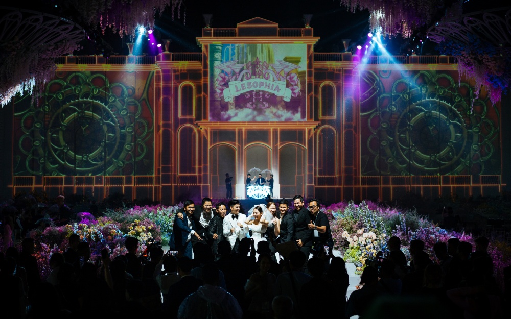 Choáng ngợp với hôn lễ khủng tốn nhiều triệu đô tại Kiên Giang - Ảnh 10. Choáng ngợp với hôn lễ khủng tốn nhiều triệu đô tại Kiên Giang - Ảnh 10.