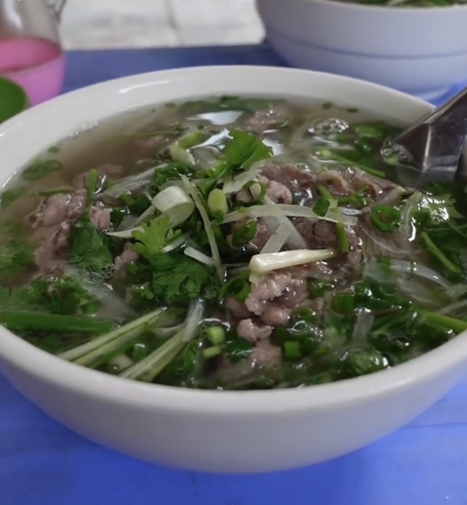 Những quán phở có giá chỉ 25.000 đồng, ngay trung tâm Hà Nội nhưng lại rất ít người biết đến - Ảnh 13.