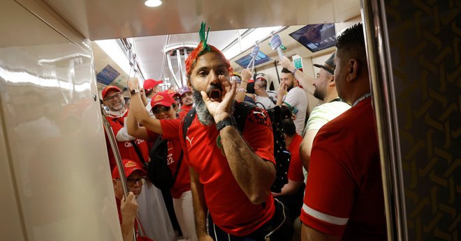 Nơi được mệnh danh là Trái tim của World Cup: Không phải trên sân vận động, cổ động viên cả thế giới tụ họp tại đây - Ảnh 5.