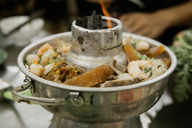 Lẩu cá cù lao nức tiếng quận 5, từng một thời khuấy đảo mạng xã hội vì độ độc đáo - Ảnh 9.