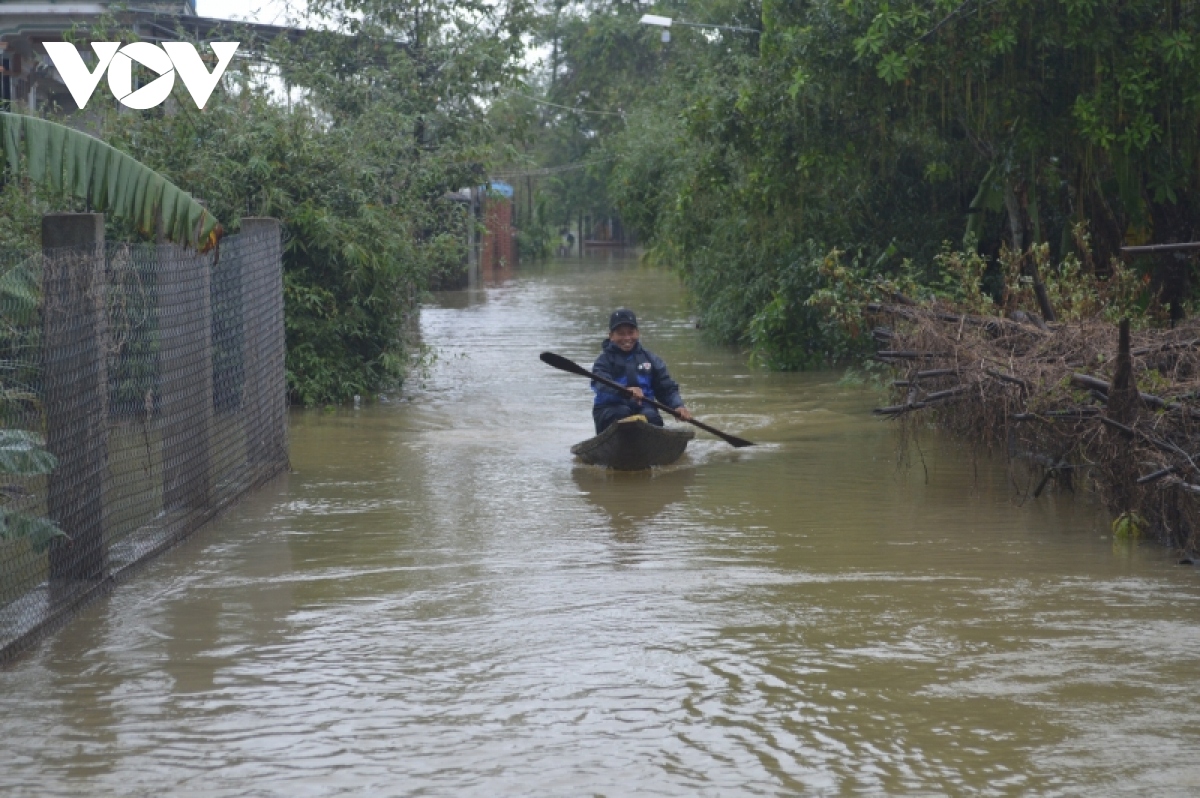 Thừa Thiên Huế: Một số vùng thấp trũng ngập lụt khi mưa lớn kéo dài - Ảnh 5.