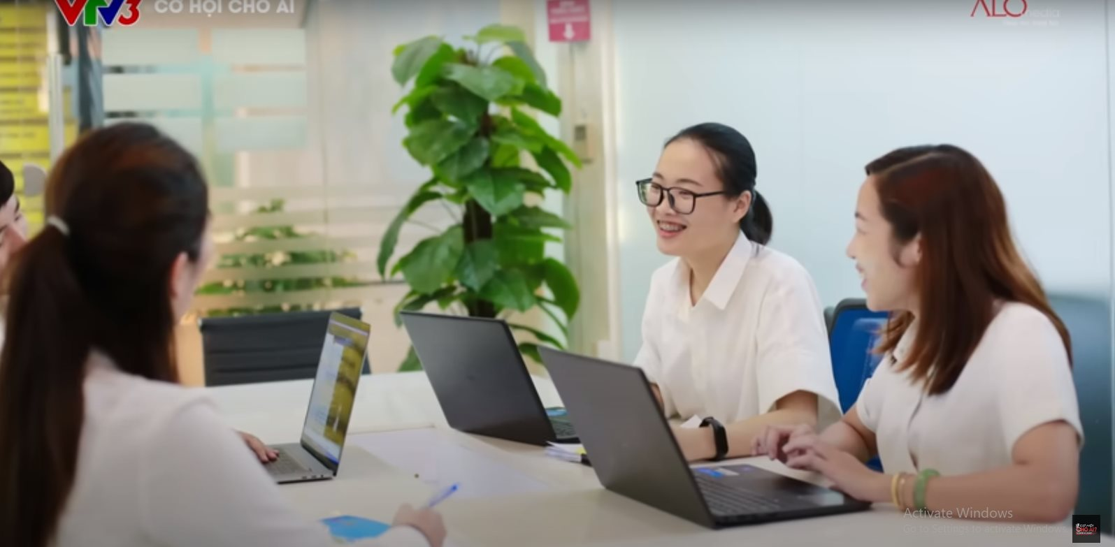 Tuần nào cũng lên truyền hình tuyển người, các sếp ‘Cơ hội cho ai’ tuyển được bao nhiêu? Nhân sự được tuyển giờ thế nào? - Ảnh 7. Tuần nào cũng lên truyền hình tuyển người, các sếp ‘Cơ hội cho ai’ tuyển được bao nhiêu? Nhân sự được tuyển giờ thế nào? - Ảnh 7.