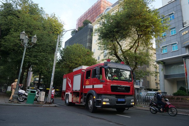 Hình ảnh ngày đầu xét xử cựu CEO Alibaba Nguyễn Thái Luyện và đồng phạm - Ảnh 3. Hình ảnh ngày đầu xét xử cựu CEO Alibaba Nguyễn Thái Luyện và đồng phạm - Ảnh 3.