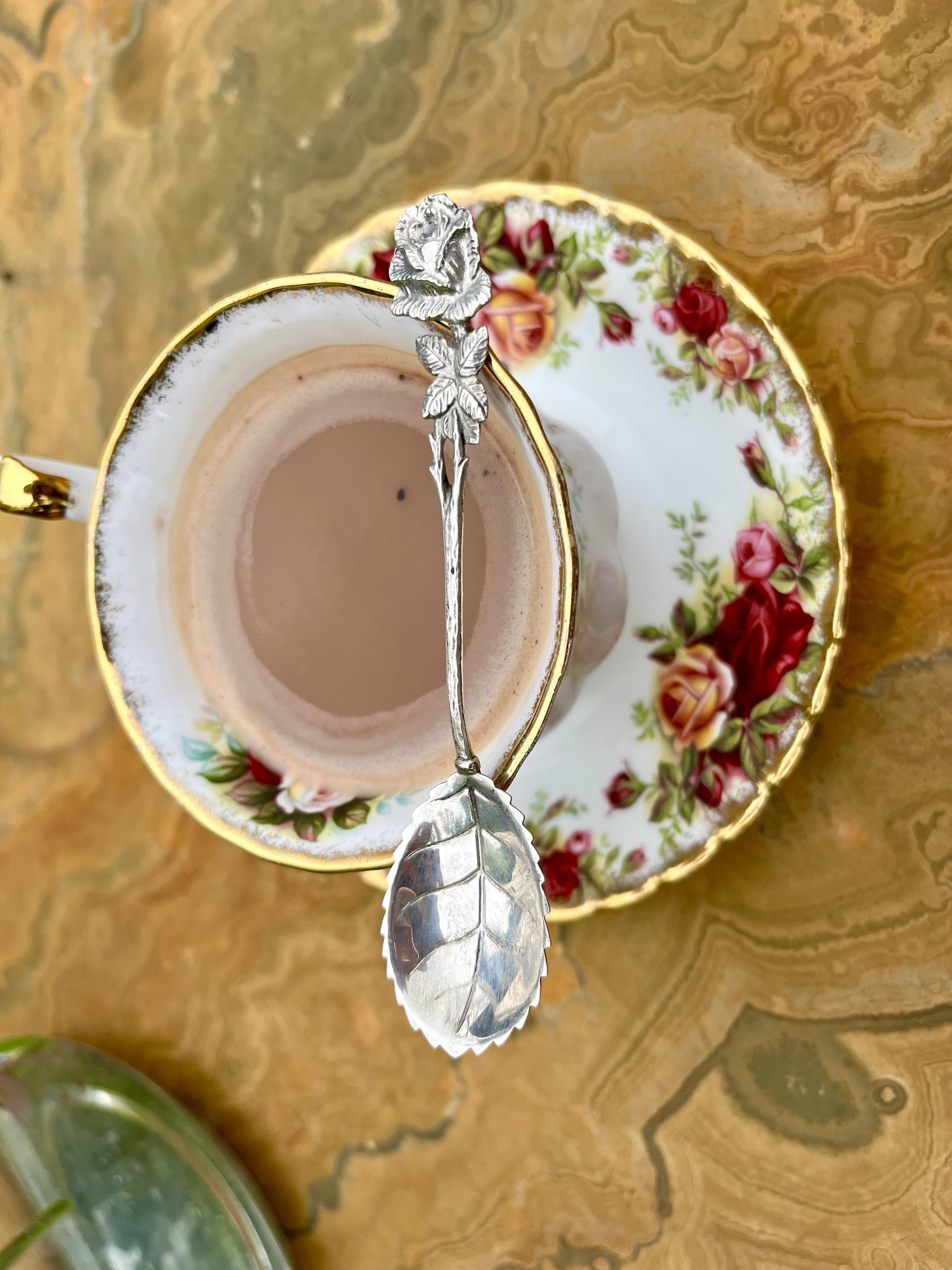 Bộ sưu tầm hơn 1000 chiếc thìa của nữ tiến sĩ người Việt: Có chiếc được làm sau Chiến tranh Thế giới thứ 2, chứa đựng nhiều nét văn hoá - Ảnh 9.