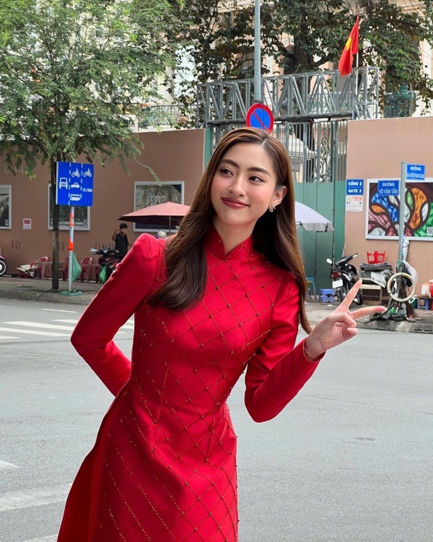 Hoa hậu Lương Thùy Linh mặc kín cổng cao tường từ khi trở thành giảng viên - Ảnh 5.