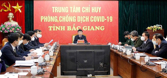  Từ 16/2, Bắc Giang mở lại toàn bộ các dịch vụ, trừ game và karaoke  - Ảnh 1.