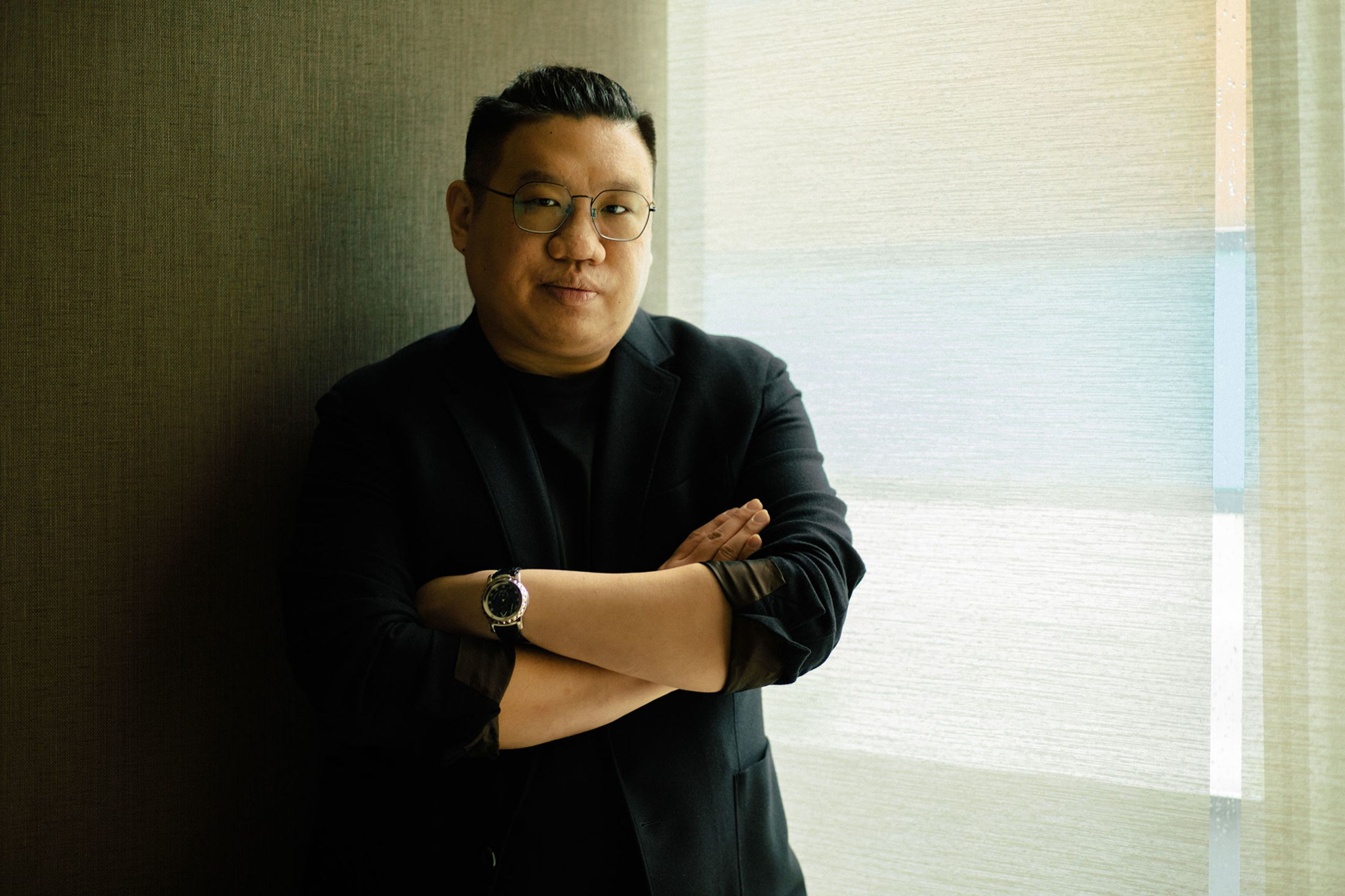 Chấn động vụ lừa đảo đa cấp lớn nhất Singapore: Kẻ chủ mưu ung dung sắm biệt thự, siêu xe với gần nửa tỷ đô của nhà đầu tư, giới tinh hoa tài chính cũng trắng tay - Ảnh 1. Chấn động vụ lừa đảo đa cấp lớn nhất Singapore: Kẻ chủ mưu ung dung sắm biệt thự, siêu xe với gần nửa tỷ đô của nhà đầu tư, giới tinh hoa tài chính cũng trắng tay - Ảnh 1.