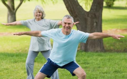 2 môn thể thao giúp tăng miễn dịch cực hiệu quả, bác sĩ 80 tuổi vẫn sung sức khỏe mạnh nhờ tập đều đặn: kiên trì thì tuổi thọ sẽ không ngắn - Ảnh 4.