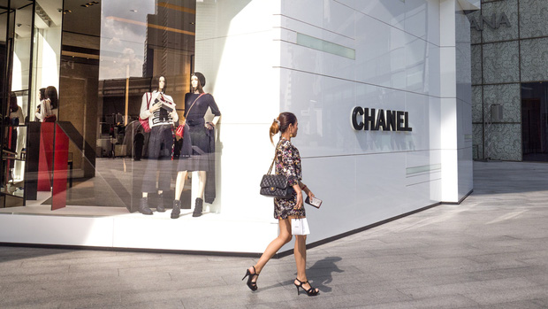  Chanel lại gắt với Hàn Quốc: Dân buôn hàng hiệu bị né như né tà - Ảnh 1.