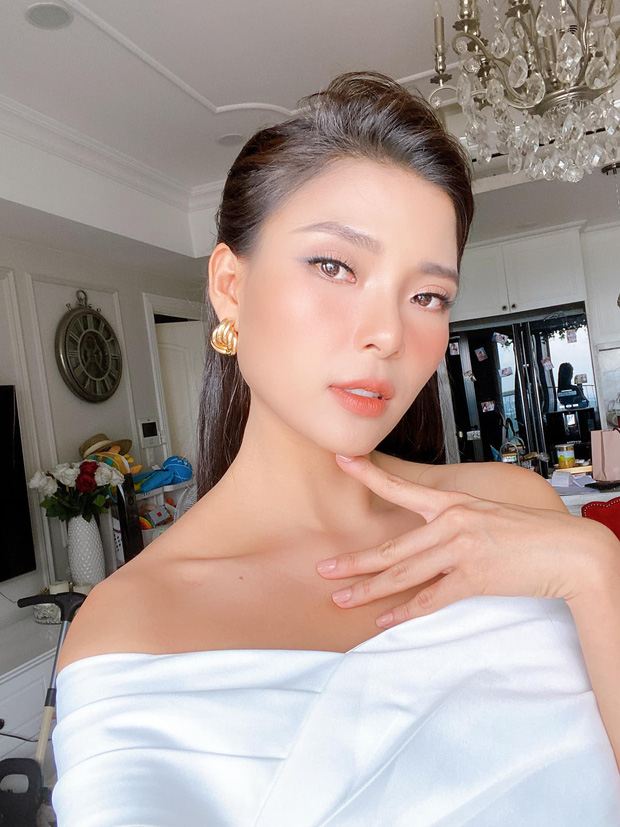 Dàn mỹ nhân tuổi Dần Vbiz: Hà Tăng như bà hoàng chốn hào môn, 1 sao nữ lại lận đận tình duyên? - Ảnh 48. Dàn mỹ nhân tuổi Dần Vbiz: Hà Tăng như bà hoàng chốn hào môn, 1 sao nữ lại lận đận tình duyên? - Ảnh 48.