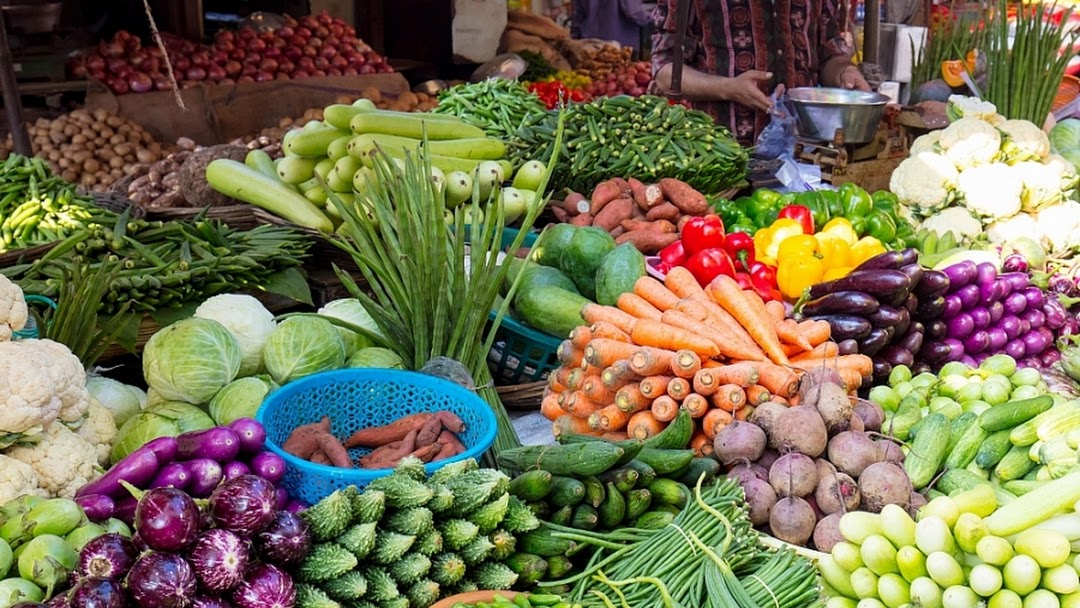 Giá rau củ tăng chóng mặt: thì là 400.000 đồng/kg, sả lên ...