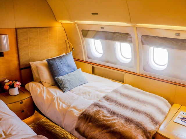  Bên trong máy bay tư nhân xa xỉ, có giường ngủ, phòng ăn, nhà tắm, 1 giờ bay tốn hơn 10.000 USD  - Ảnh 18.