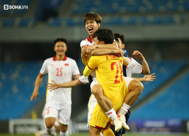  Vén màn đòn cân não của thủ môn U23 Việt Nam khiến Timor Leste sập bẫy trong loạt 11m - Ảnh 1.