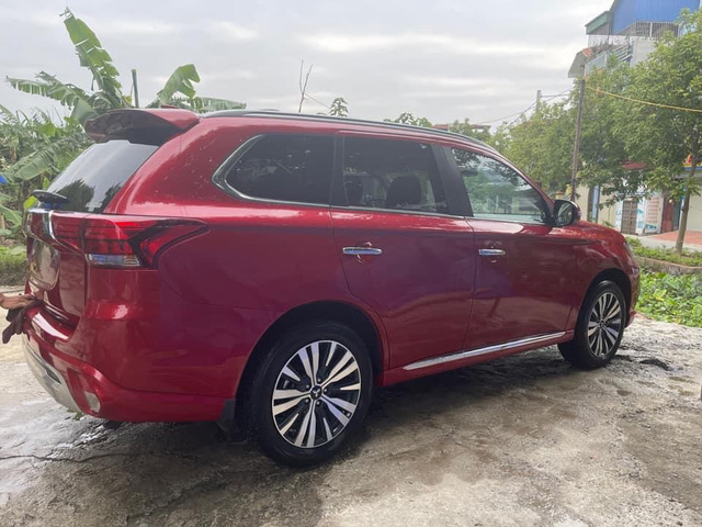 Lộ nhiều hình ảnh Mitsubishi Outlander 2022 sắp ra mắt Việt Nam: Màn hình là điểm gây tranh cãi - Ảnh 5.