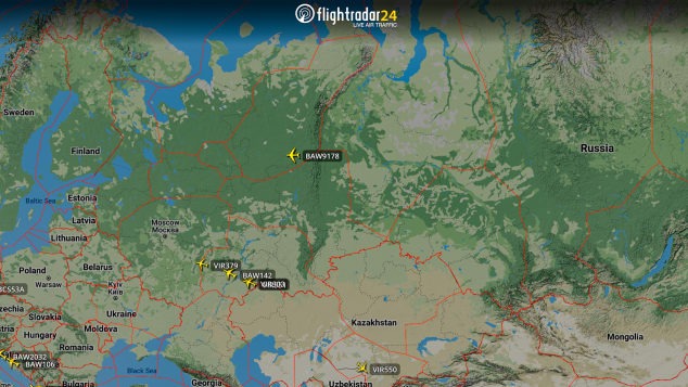 Căng thẳng Nga - Ukraine vẽ lại bản đồ hàng không toàn cầu - Ảnh 1.