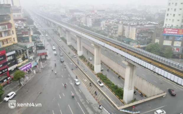  Ảnh: Nhiều tuyến phố Hà Nội, Sài Gòn ken đặc phương tiện trong ngày đầu đi làm sau kỳ nghỉ Tết Nguyên đán - Ảnh 10.