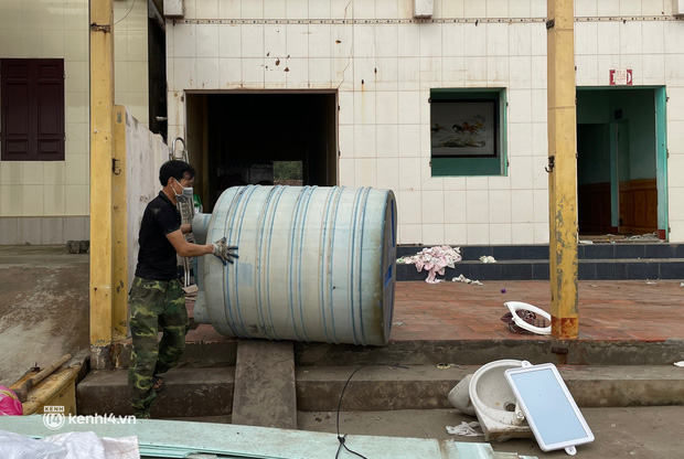 Cận cảnh hoang tàn nơi thiên đường du lịch Quất Lâm: “Tôi lỗ cả tỷ đồng vì lỡ thuê ki-ốt” - Ảnh 14.