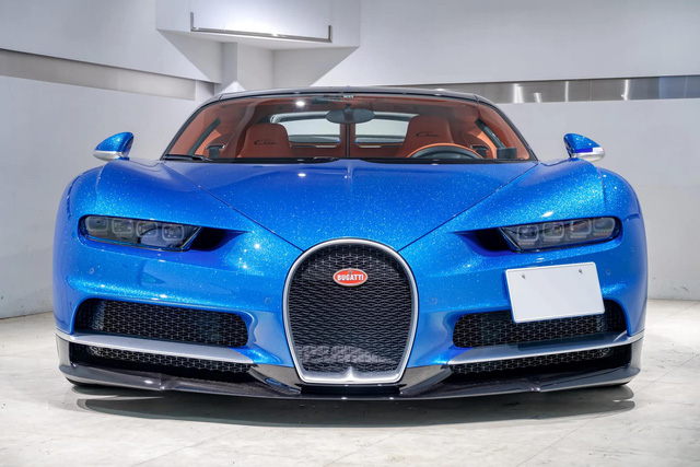 Rộ tin siêu phẩm Bugatti Chiron đầu tiên lên đường về nước - Megacar thứ 2 sau chiếc Regera của đại gia Hoàng Kim Khánh - Ảnh 3.
