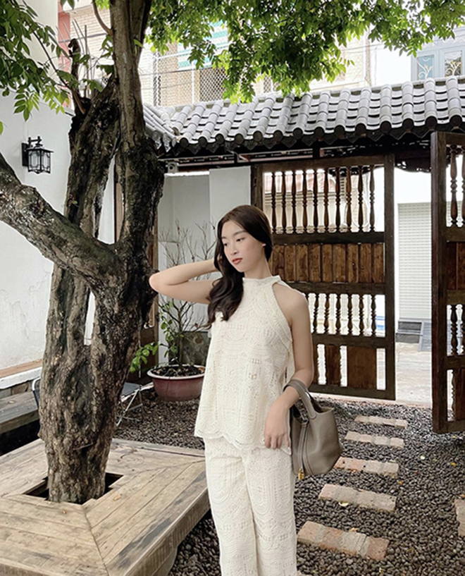 Đỗ Mỹ Linh: Biệt danh hoa hậu nghèo nhất Việt Nam và thú chơi hàng hiệu ngầm - Ảnh 5. Đỗ Mỹ Linh: Biệt danh hoa hậu nghèo nhất Việt Nam và thú chơi hàng hiệu ngầm - Ảnh 5.