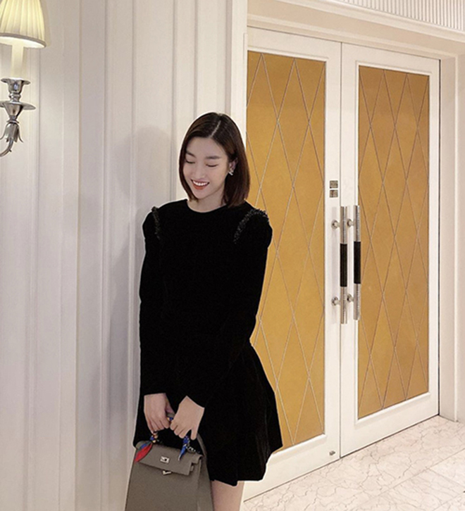 Đỗ Mỹ Linh: Biệt danh hoa hậu nghèo nhất Việt Nam và thú chơi hàng hiệu ngầm - Ảnh 8. Đỗ Mỹ Linh: Biệt danh hoa hậu nghèo nhất Việt Nam và thú chơi hàng hiệu ngầm - Ảnh 8.