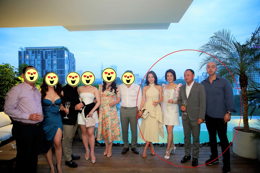 Cậu ấm cô chiêu kín tiếng của gia tộc Sơn Kim: Trai tài gái sắc, tham gia tích cực việc kinh doanh của gia đình, cậu cả gây chú ý với tin đồn hẹn hò bí mật cùng Chi Pu - Ảnh 8. Cậu ấm cô chiêu kín tiếng của gia tộc Sơn Kim: Trai tài gái sắc, tham gia tích cực việc kinh doanh của gia đình, cậu cả gây chú ý với tin đồn hẹn hò bí mật cùng Chi Pu - Ảnh 8.