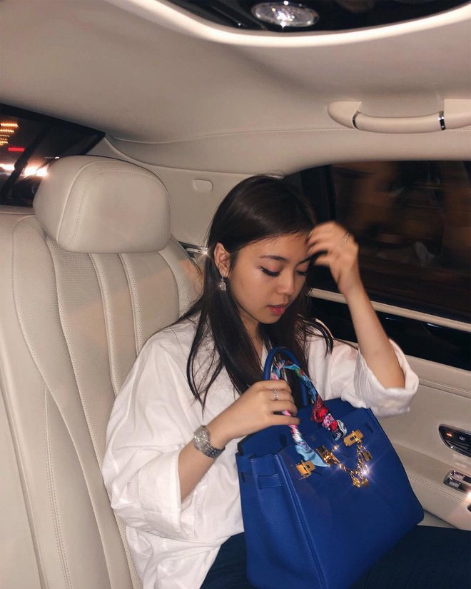 Cậu ấm cô chiêu kín tiếng của gia tộc Sơn Kim: Trai tài gái sắc, tham gia tích cực việc kinh doanh của gia đình, cậu cả gây chú ý với tin đồn hẹn hò bí mật cùng Chi Pu - Ảnh 17. Cậu ấm cô chiêu kín tiếng của gia tộc Sơn Kim: Trai tài gái sắc, tham gia tích cực việc kinh doanh của gia đình, cậu cả gây chú ý với tin đồn hẹn hò bí mật cùng Chi Pu - Ảnh 17.