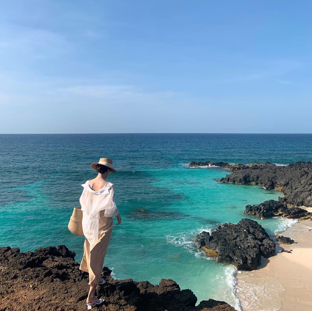  Lý Sơn - đảo núi lửa mệnh danh Jeju của Việt Nam: Nước biển xanh trong vắt, ai đi rồi cũng phải thốt lên quá đẹp - Ảnh 14.