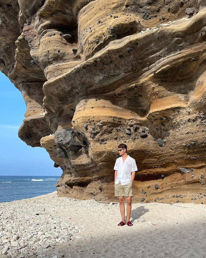 Lý Sơn - đảo núi lửa mệnh danh Jeju của Việt Nam: Nước biển xanh trong vắt, ai đi rồi cũng phải thốt lên quá đẹp - Ảnh 29. Lý Sơn - đảo núi lửa mệnh danh Jeju của Việt Nam: Nước biển xanh trong vắt, ai đi rồi cũng phải thốt lên quá đẹp - Ảnh 29.