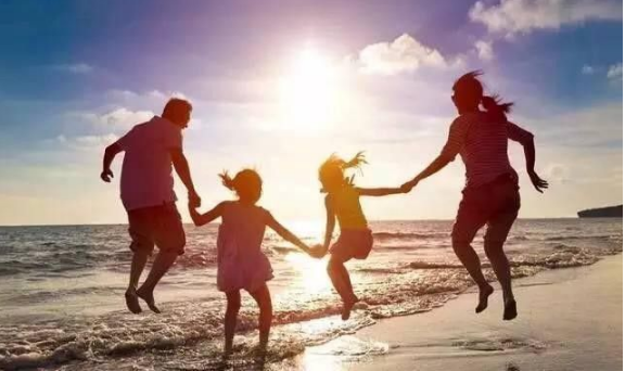 3 kiểu bố là năng lượng tiêu cực trong gia đình khiến con không có triển vọng trong tương lai: Đặc biệt là ông bố thứ nhất, thay đổi ngay trước khi quá muộn  - Ảnh 1.
